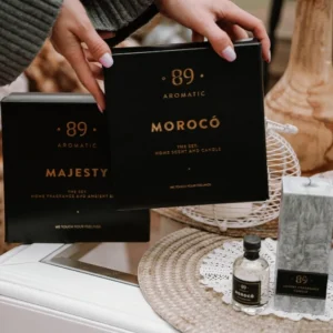 KOMPLET: Dišava za dom in dišeča sveča(kvadratna) Fantasy - slika 3